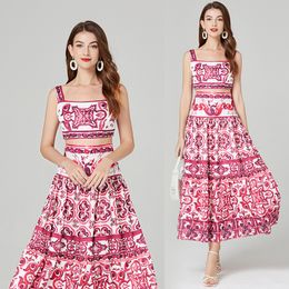 Top y vestido Conjuntos de diseñador Mujer Paisley Floral Conjunto de dos piezas 2024 Blusas con tirantes para vacaciones de verano y falda fruncida de corte elegante Trajes de fiesta para mujer