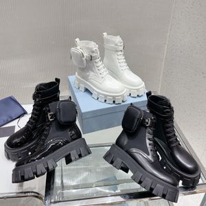 Boots Luxury Designer Boots Boots Labels pour femmes Boots de poche de la cheville Boots noirs en cuir brillant épais