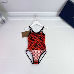 Top Baby Bikini Cross Strap Girls Swimwwear Designer une pièce LETTRE PLaid Prince Kid Beach Supplies Taille 80-150 cm Juin27