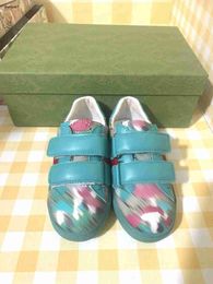 Top baby sneakers kleurrijke champignonpatroon kinderschoenen maat 26-35 hoogwaardige merkverpakking meisjes schoenen ontwerper jongens schoenen 24 mei