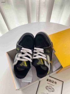 Top baby sneakers hoogwaardige veter-up kinderschoenen maat 26-35 merkbox verpakking granulair ontwerp meisjes jongens casual schoenen 24 mei