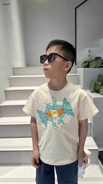Top bébé t-shirts Candy motif d'impression coton enfant t-t-shirt 100-150 Été Kids Designer Vêtements garçons fille courte manche janvier