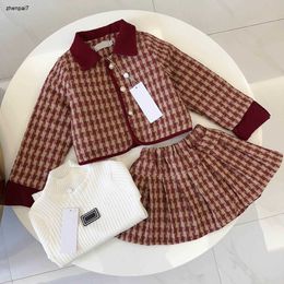 Top Baby Tracksuits Girls Dress Suit voor kinderen Designer Kleding Maat 110-160 cm Warm Cotton Clip Jacket Break Sweater en korte rok 24April