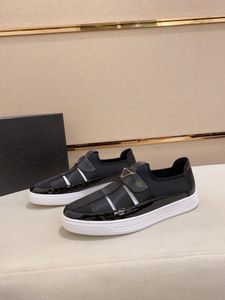 Top Marque En Cuir Brossé Hommes Trainer Chaussures Blanc Noir Confortable Slip-on Sneakers Chaussures Casual Marche EU38-44.BOX