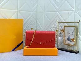 Marca superior, bolso clásico de concha de alta calidad, bolso de moda, mini bolso cruzado, bolso de diseñador, bolso de mujer, bolso de hombro de cuero rojo con letras impresas de lujo