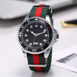 Top Brand Luxury Fashion Diver Watch Men 30atm Impermeable Reloj Sport Sports Mens Quartz Wristwatch312c