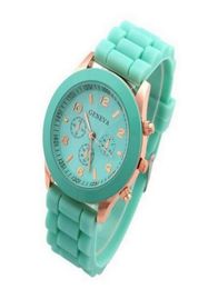 Top Brand Luxury Silicone Quartz Watch Women Men Mens Medies Fashion Bracelt Student