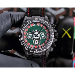 Top Classic Sports Luxury Style Céramique Cadran Mens Watch Luxury Designer Montres 40MM Neutre Automatique Mécanique Lumineux Montres No Box