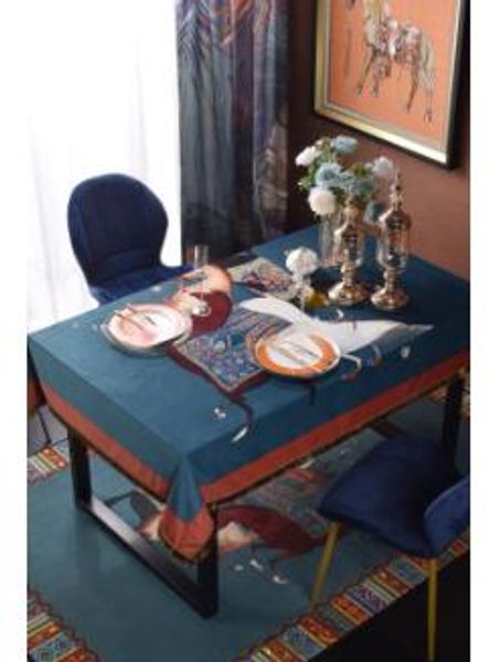 Top Court Horse Tapis de table à manger de luxe Nappe de table à manger longue imprimée avec gland rétro européen
