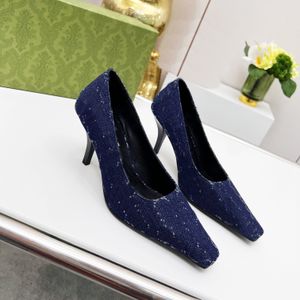 Top Design Dress Shoes 2023 Fashion Ggity Women Leather Heel Letter Logo Party Wedding Tourism Holiday Casual Flat Shoes 02-09