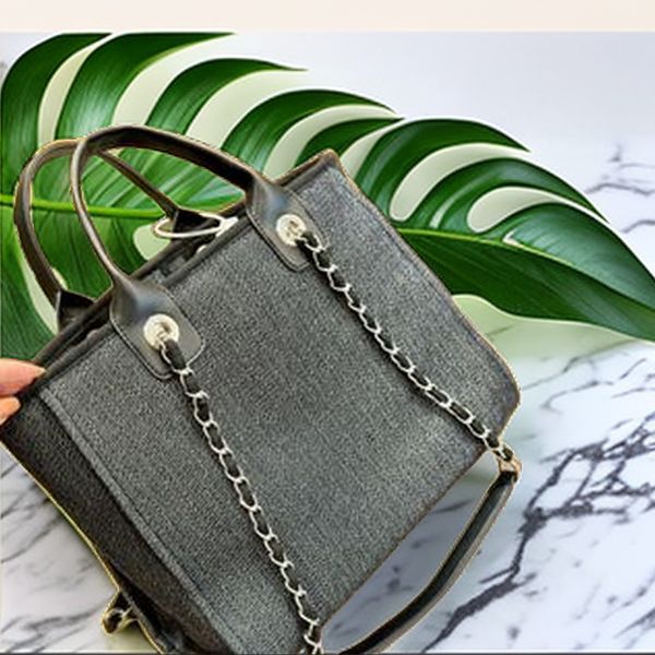 Bolso de playa grande de diseño superior 2023 Venta caliente de lona de alta calidad Bolso de hombro simple de gran capacidad para mujer Bolso de compras diario al aire libre Five Star Praise