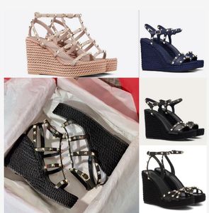 Top Designer en cuir de veau bride à la cheville compensée Spikes en cage Sandales compensées Escarpins Tissage de paille Séparation Chaussures de robe de mariée Bride à la cheville Plateforme Gladiator Sandal