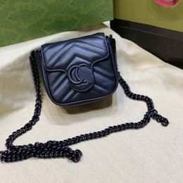 Bolso de hombro con cadena de diseñador superior para mujer Bolsas con solapa cuadradas clásicas Mini bandolera de alta calidad Marca de lujo Totes de ocio Bolsos de señora Cartera de cuero