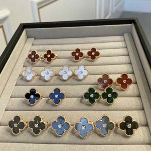 Top Designer oorbellen Vancleff oorbellen vrouwelijke witte fritillaria rode chalcedony met diamanten oor beat kleurbescherming en allergiepreventie oorbellen