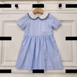 Top Designer Girl Dress Flower Padlmed Lapa para niños Falda de bebé Tamaño de 100-160 cm Fashion Stripe Impres. Falda de niña June05