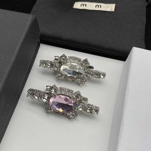 Top Designer Miumiu Fashion Hair Clip New Pink Crystal Full Diamond For Women's Ins Style Mignon Tempérament High Grade Feel Clip Clip Cadeaux Accessoires de bijoux