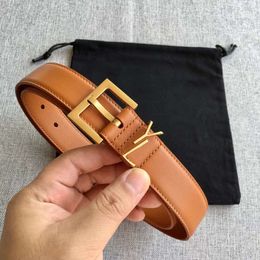 Diseñador Top Belt Slim Fashion Cuero Women Belt Width 3.0cm/2.0cm Classic Pure Copper Buckle Casual All-Match Style Denim Mans Wistand