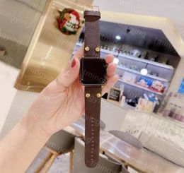 Top Designer Smart Straps Fashion Band para correa 42 38 40 44 41 45 mm iWatch 5 SE 6 7 8 Ultra Watch Band Pulsera de cuero Strike Bands9208035