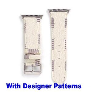 Top Designer Straps Gift Watchbands pour Apple Watch Band 45mm 42mm 38mm 40mm 44mm 49mm bandes Bracelet en cuir Bracelet Fashion L Flower White Square Wristband iwatch 8