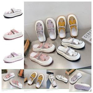 Top designer sandales féminines Sandals 2024 Été Nouveau blanc rose blanc violet épais chaussures plats inférieurs de chaussures décontractées paresseuses