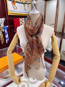 Topontwerpers brief volledige afdruk voor vrouwen hoogwaardige sjaals dagelijkse slijtage zijden sjaalhoofdscarf nieuwe merkhandschoenen keten 60*190 cm