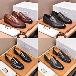 Zapatos de los mejores diseñadores Mocasines de moda para hombres Cuero genuino Trabajo de oficina de negocios para hombres Zapatos de vestir formales Diseñador de la marca Fiesta Boda Zapato plano con caja