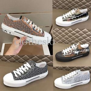 Topontwerpers Vintage schoen Bayberry-schoen Stripe schoenprint cheque gestreepte sneakers flats schoenen low-top gabardine mannen letters plaid canvas schoen eu 36-46 740