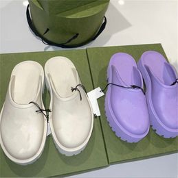 Los mejores diseñadores Mujeres Colores del caramelo Sandalia de tacón alto transparente Zapato de tacón de aguja Zapatillas de verano para mujer Diapositivas Sandalias de plataforma hueca para mujer tamaño 35-44