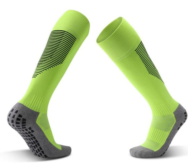 Top Dispensing Chaussettes de football antidérapantes Chaussettes épaisses au bas du genou Chaussettes confortables et respirantes Fitness droit Yakuda Fashion