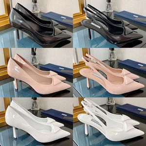 Top zapatos de vestir tacones de diseñador Logo Impreso 75 mm Bombas de cuero cepillado de tacón alto negro blanco rosa slingback Moda mujer Sandalias de boda sandalias de fiesta de lujo