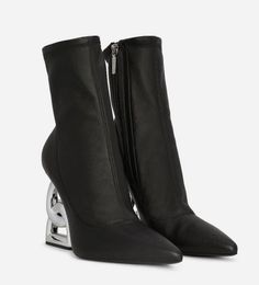 Top elegante diseñador de marca para mujer Botas de tobillo Keira Boots Black Patent Booties con cadena Lollo Lollo High Heel Boot Lady Black Walking Shoe Eu35-43 con caja