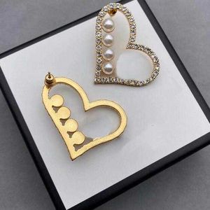 Top Fashion Heart White Pearl Stud Dames oorbellen 18K Gold Classic Letter Hoor Earring Sieraden Accessoires Designer Wedding Geschenk voor Girls Luxe Jewlery