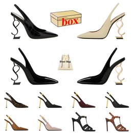 Top Fashion High Heel Sandalen beroemde Designer Dames Patent Leather Heel Shoes Luxury Party Wedding Suede Slides Slides Classics Slingback Pumps With Box Slippers