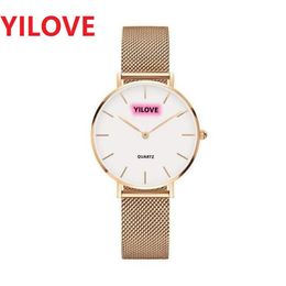 Montre de luxe à petit cadran pour femmes, 32mm, joli design en maille d'acier inoxydable, horloge à Quartz de haute qualité