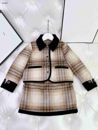 Top Girl Dresses Diseñador Baby Falda Sprak Spight Woolen Set de dos piezas Tamaño 110-160 Lapa para niños y falda corta Dec05