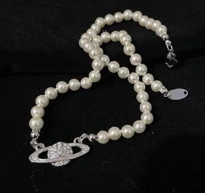 Top Gold Sier Pendant Collier Saturne Blanche de créateurs de perles blanc pour femme Classes Classics One Row Tads 16Iich Longueur Famme Lady Wedding Gift