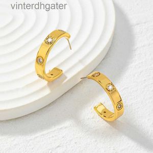 Boucles d'oreilles de concepteur originales Carter de qualité supérieure pour femmes en cuivre haute édition en or zirconium personnalisé incrusté avec le logo de la marque d'origine