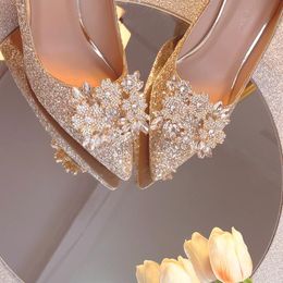 Top graad Assepoester Crystal Shoes Luxury Stiletto Bridal Bowtie Wedding Hoge hak met bloem echt leren feest prom dames schoenen plus maat 35-42