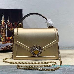 Bovenste handgreep messenger bag flap koppeling tassen portemonnee echt lederen crossbody handtas sieraden hart buckle wallets ketting pouchette 5a kwaliteit sleutel zakje handtassen 021