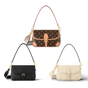 Portefeuille Dhgate sur chaîne Ivy Boulogne LOOP Diane Sacs à bandoulière Luxurys Sac à main Cross Body Designer Sac Femme Croissant de Lune Infirmière Embrayage Fourre-tout Sac baguette en cuir