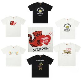 Top Human Made 2024 New Fashion Mens Designer T-shirt Love Love Cartoon mignon Harajuku Flying Duck Dog Pig Slub Coton T-shirts à manches courtes Men Femmes 779