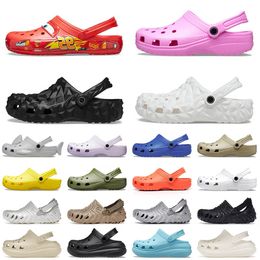 crocs pollex clog croc designer sandals slides Luxurys plataforma masculina y femenina abrochada zapatillas de playa zapatillas deportivas zapatillas de Goma casuales 【code ：L】