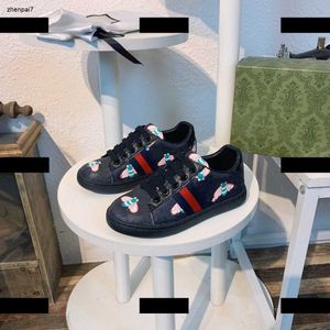 Top Kids Casual Shoe Choot Child Sneakers Baby Spring Insect Printing New Arrival Rubber Box Box Protection Taille de l'enfant 23-35