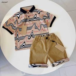 Top Kids Tracksaks Baby Summer Summer Summer Summer Short Meved Suit maat 100-140 Rapel Polo Shirt en Khaki Shorts Jan20