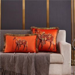 Housse de coussin cheval personnalisée, Design de luxe léger, taie d'oreiller à pompon en velours décoratif