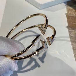 Top bracelet de créateur de luxe bijoux de créateur de diamant classique bracelet en or rose 18 carats pour femmes hommes cadeau d'anniversaire fête de Noël disponible
