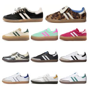 Top Luxury Designer Originals Handball Spezialjean Sambaba Casual Shoes Mens Women Designer Core Black Navy Gum Chalk White White Light Blue Platform Sneakers