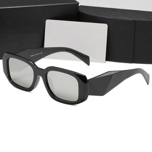 Top de lunettes de soleil de créateurs de luxe pour femmes Lunettes de soleil rectangulaires mode UV 400 UVA Protection UVB Double Beam Frame extérieur marque Desig 251n