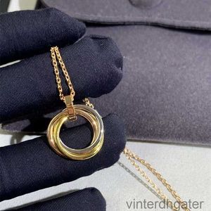 Top luxe fijne originele 1to1 designer ketting voor vrouwen Carter Classic Three Color Three Ring ketting met glanzend oppervlaktetrendy designer merk Charm ketting