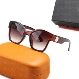 Top luxe lunettes de soleil lentille designer femmes Mens Goggle senior lunettes pour femmes monture de lunettes Vintage métal lunettes de soleil avec boîte 1017